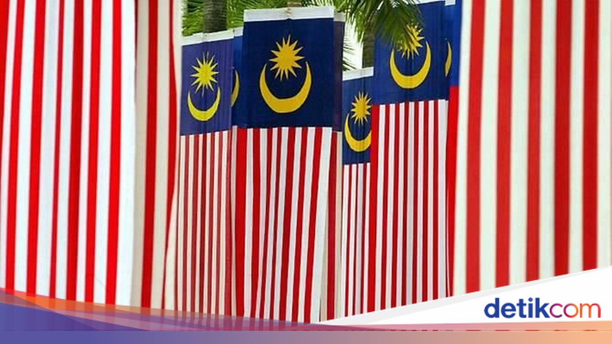 Malaysian Professor Dismissed After Claiming Ancient Malays Could Fly