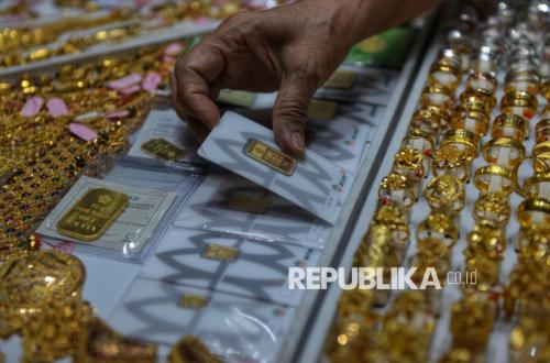 Antam, Galeri24, and UBS Gold Prices Fall on Wednesday