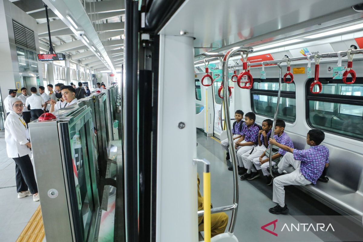 Jakarta apologises for delay in Kelapa Gading-Manggarai LRT inauguration