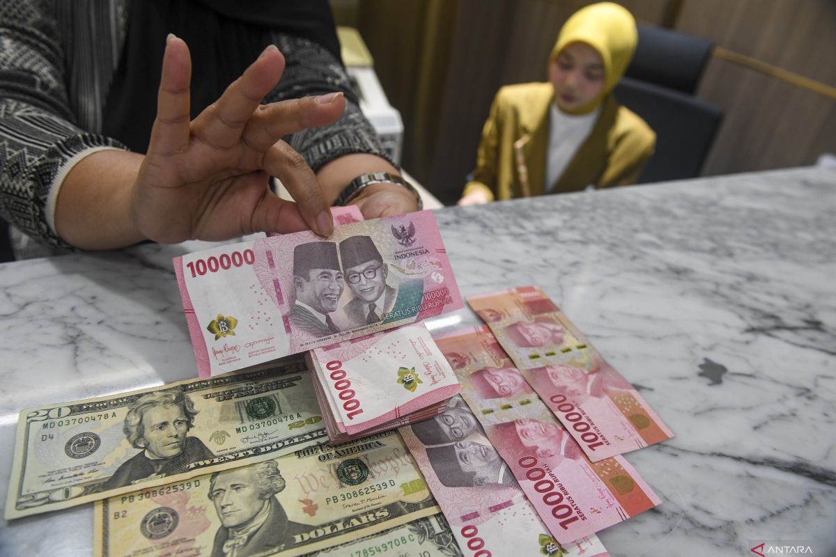 Rupiah weakens ahead of Fed Chair's speech at Jackson Hole Symposium