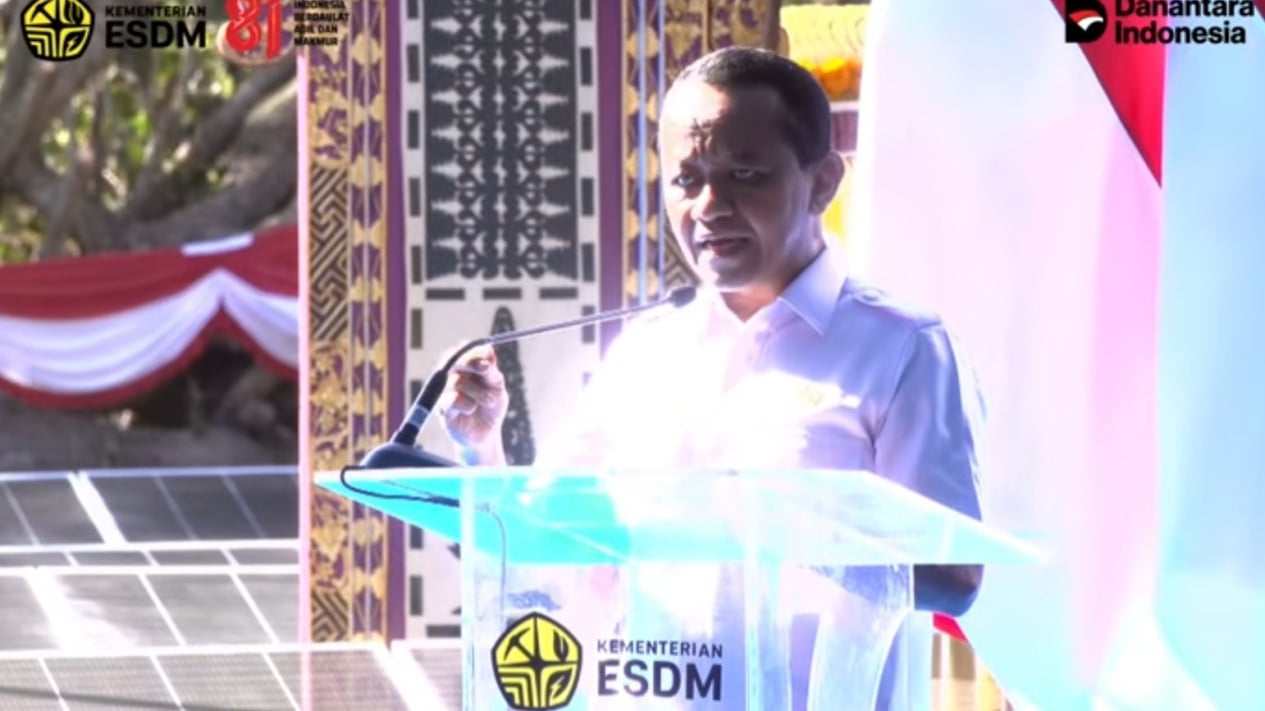 Bahlil: Total Investment for 100 GWp Solar Power Plant Exceeds Rp 1,140 Trillion