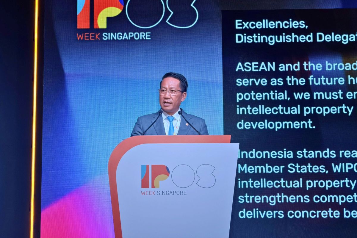 Law minister asserts Indonesia will not beg for royalties