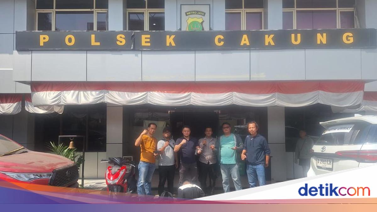 Man Held at Gunpoint by Armed Robbers in East Jakarta, Motorcycle Stolen