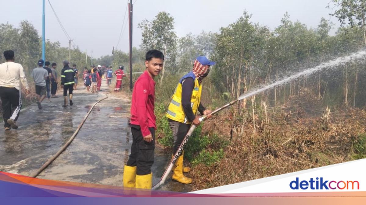 Ministry of Public Works Distributes Clean Water Aid and Handles Forest Fires in Kalimantan