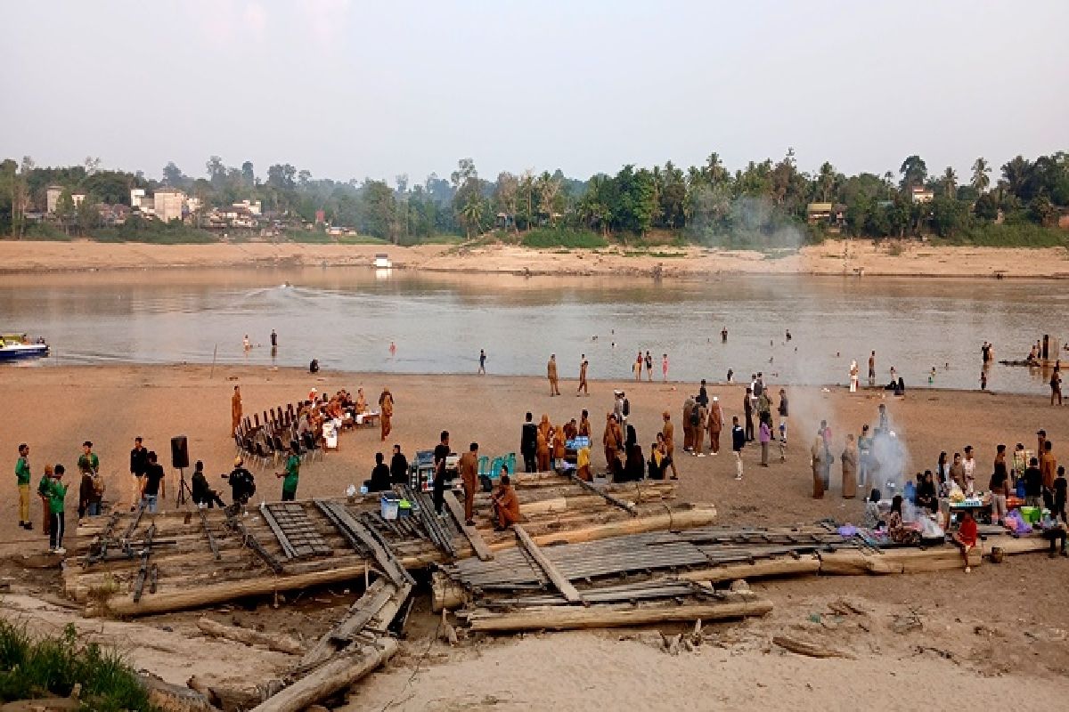 ESDM says receding rivers hinder fuel distribution in Kalimantan