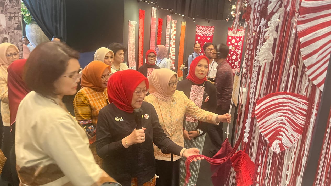 Women's Artistic Creativity Highlighted in Roepa Merdeka Exhibition