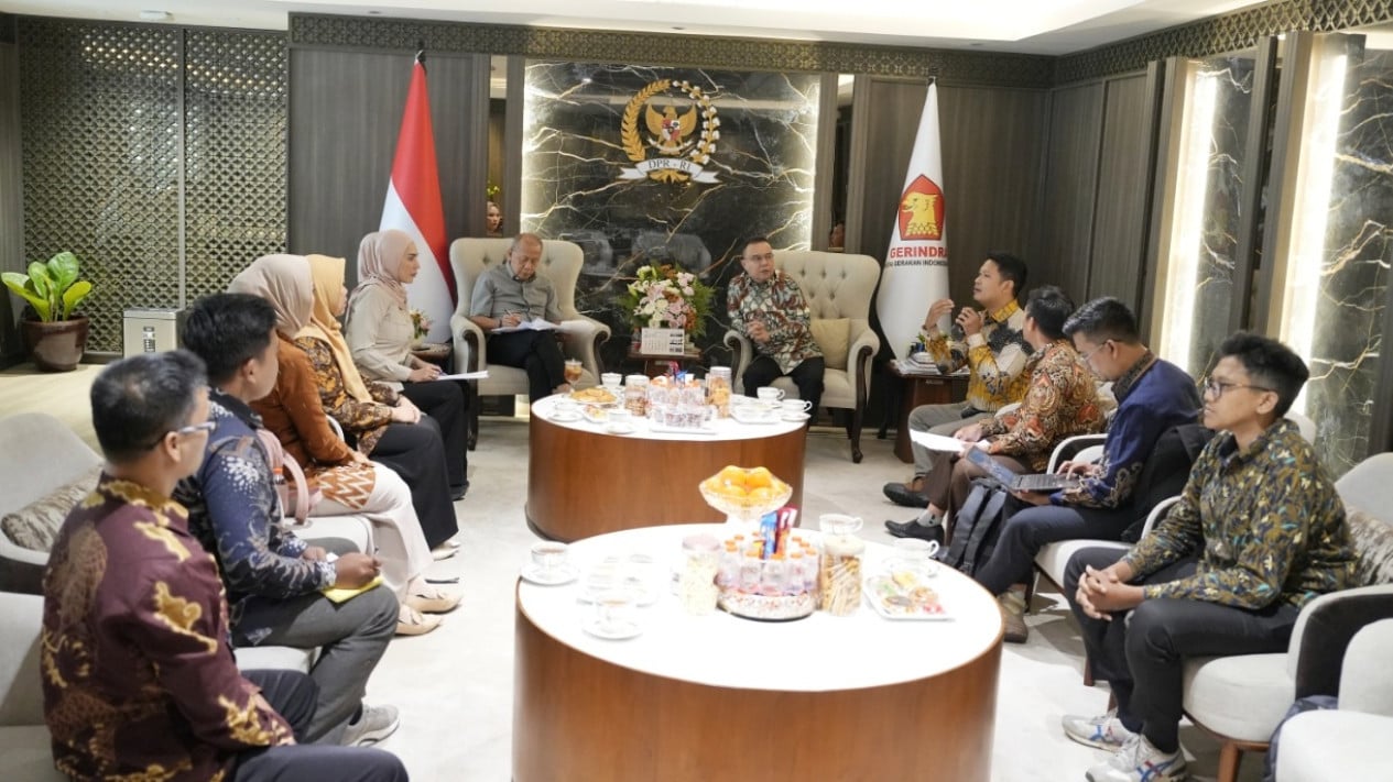 Non-Civil Servant Teachers Meet DPR Leadership to Discuss PPPK Appointment Opportunities