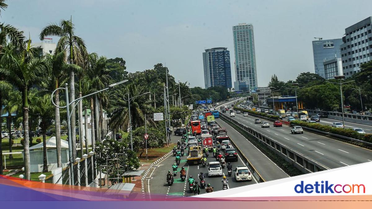 Dishub Prepares Traffic Engineering Around DPR-Palace Ahead of Planned Protest