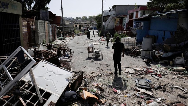 Gangsters Suddenly Attack Capital, 47 Killed and 50 Kidnapped