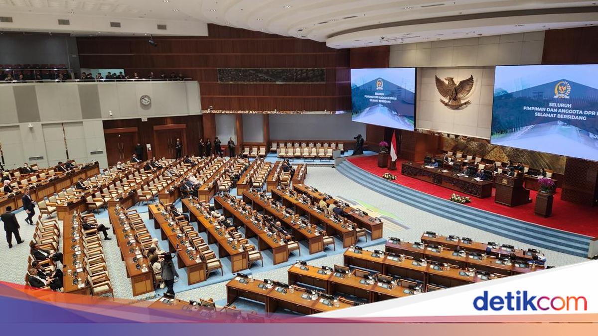House Approves Forestry Bill as Initiative Proposal