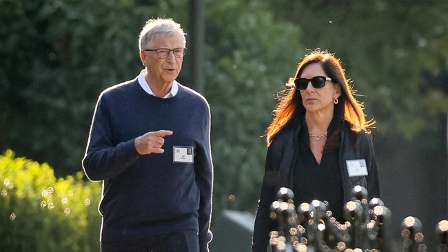 Bill Gates Issues Stark Warning to Humanity Over AI-Driven Upheaval