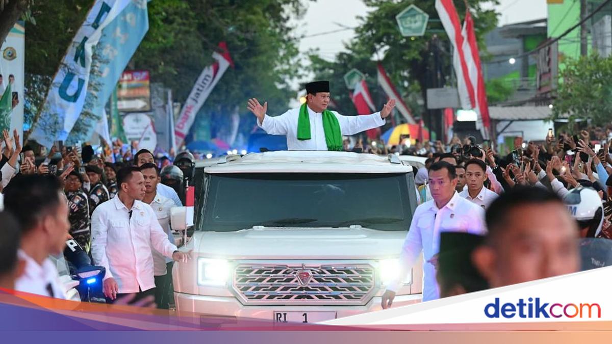 Jombang Residents Enthusiastically Welcome Prabowo at 35th NU Congress