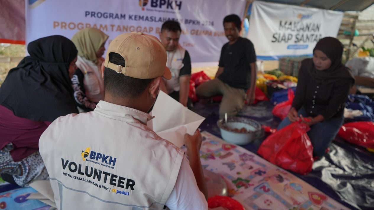 BPKH Distributes Thousands of Aid Packages to NTT Earthquake Victims, from Rendang to Basic Food Supplies
