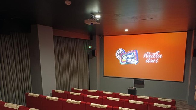 A Look Inside Jaksinema, the Mini Cinema in Jakarta