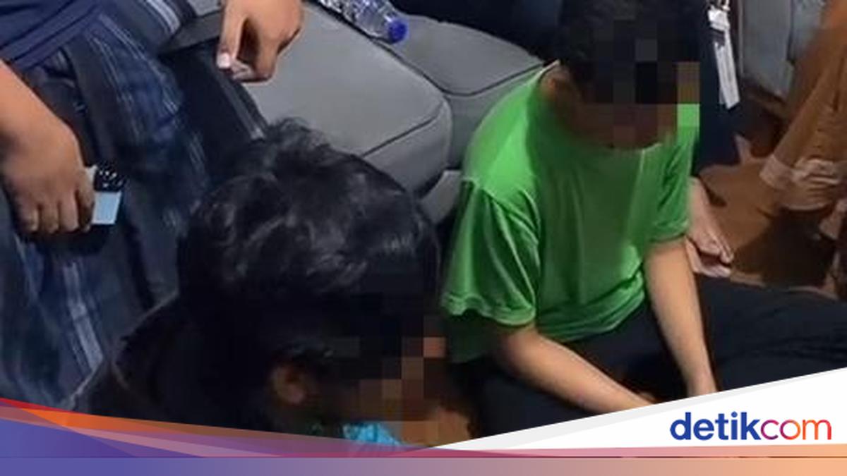 Two Same-Sex KKN Students Arrested While Being Intimate in Cianjur