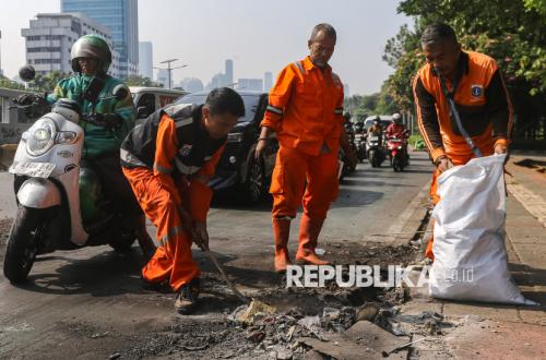 Demonstration Turns Chaotic in Jakarta, Governor Pramono Responds