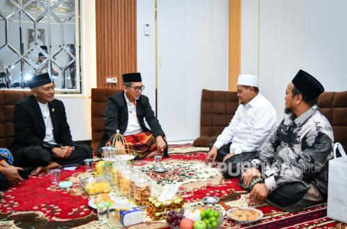 PKS President Attends NU Congress in Jombang: NU Kiai Provide Outstanding Example