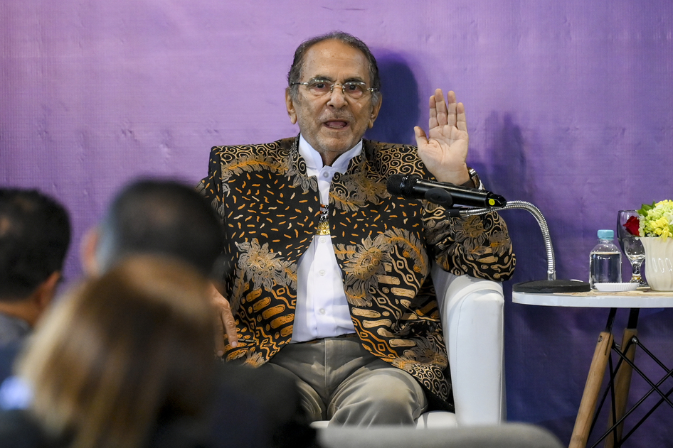 Ramos Horta Meets Prabowo at Palace, Brings 20 Nobel Laureate Delegates