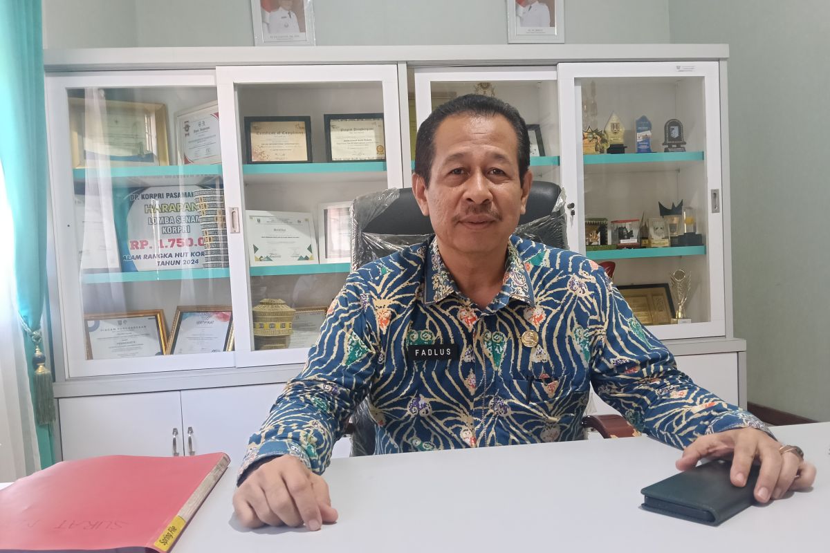 West Pasaman Regency issues 2,633 permits in first half of 2026