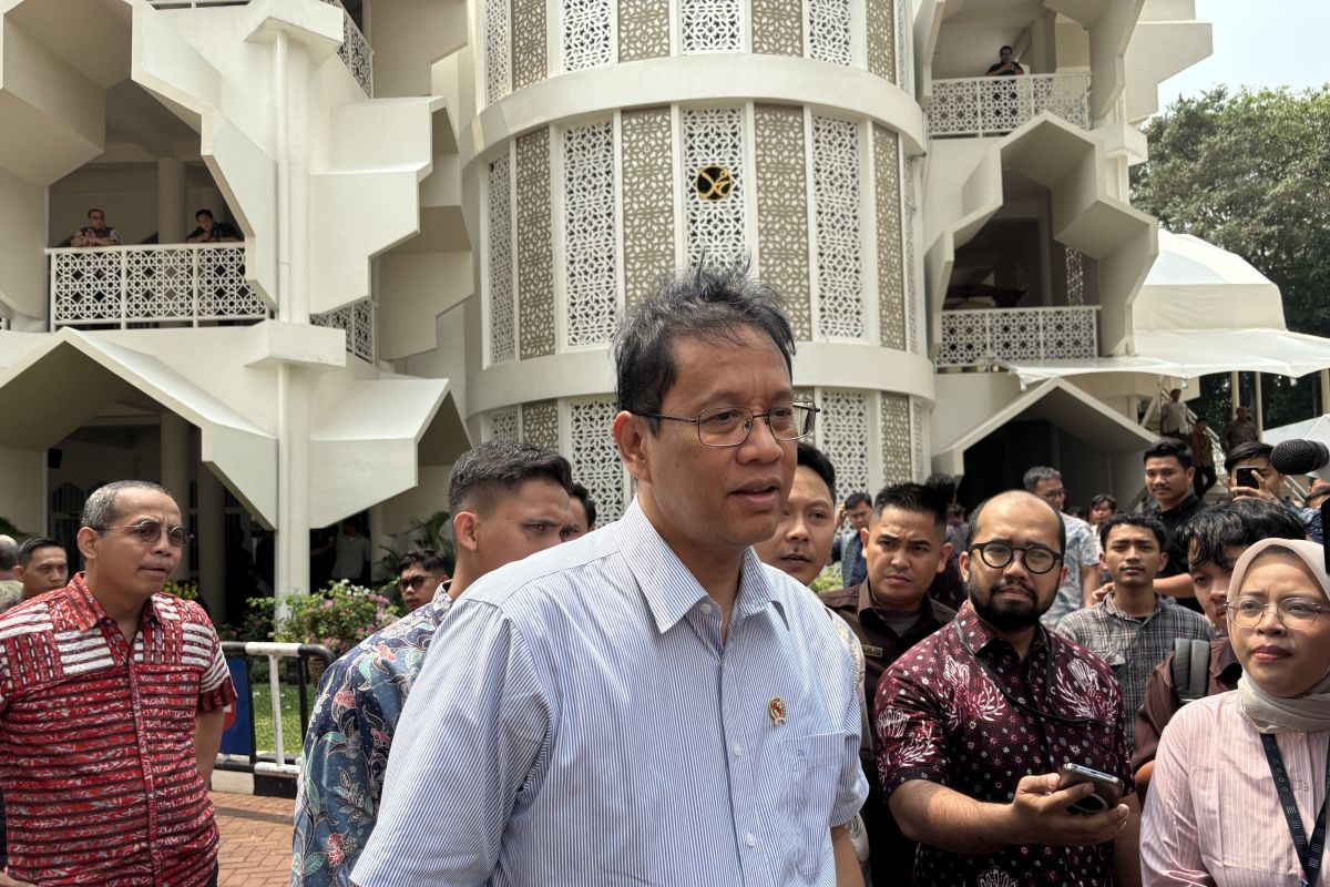 Finance Minister Purbaya prepares counterfeit excise stamp detection tool