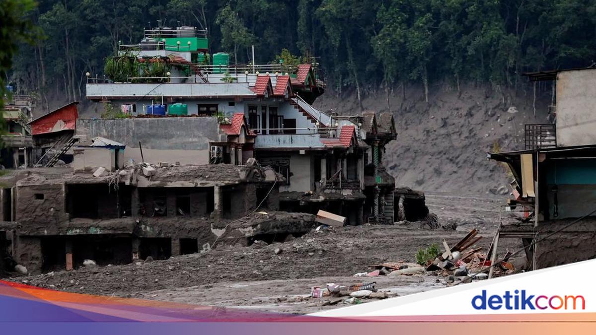 Nepal-Tibet Flash Floods Kill 472, Thousands Still Missing
