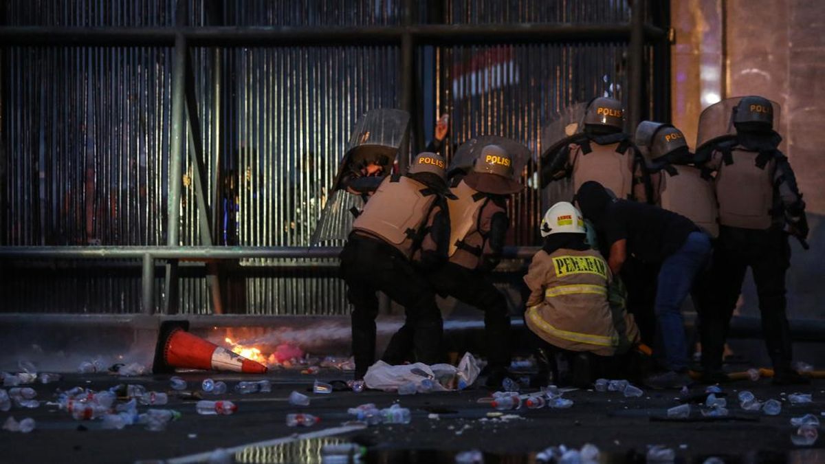 Police Still Calculating Total Damage Following 27 August Night Riots