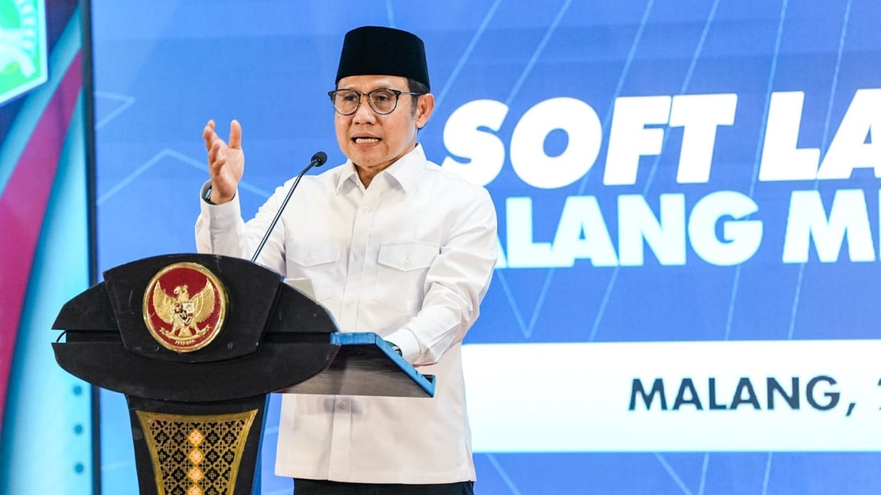Coordinating Minister Says Pesantren Transformation Can Overcome Poverty