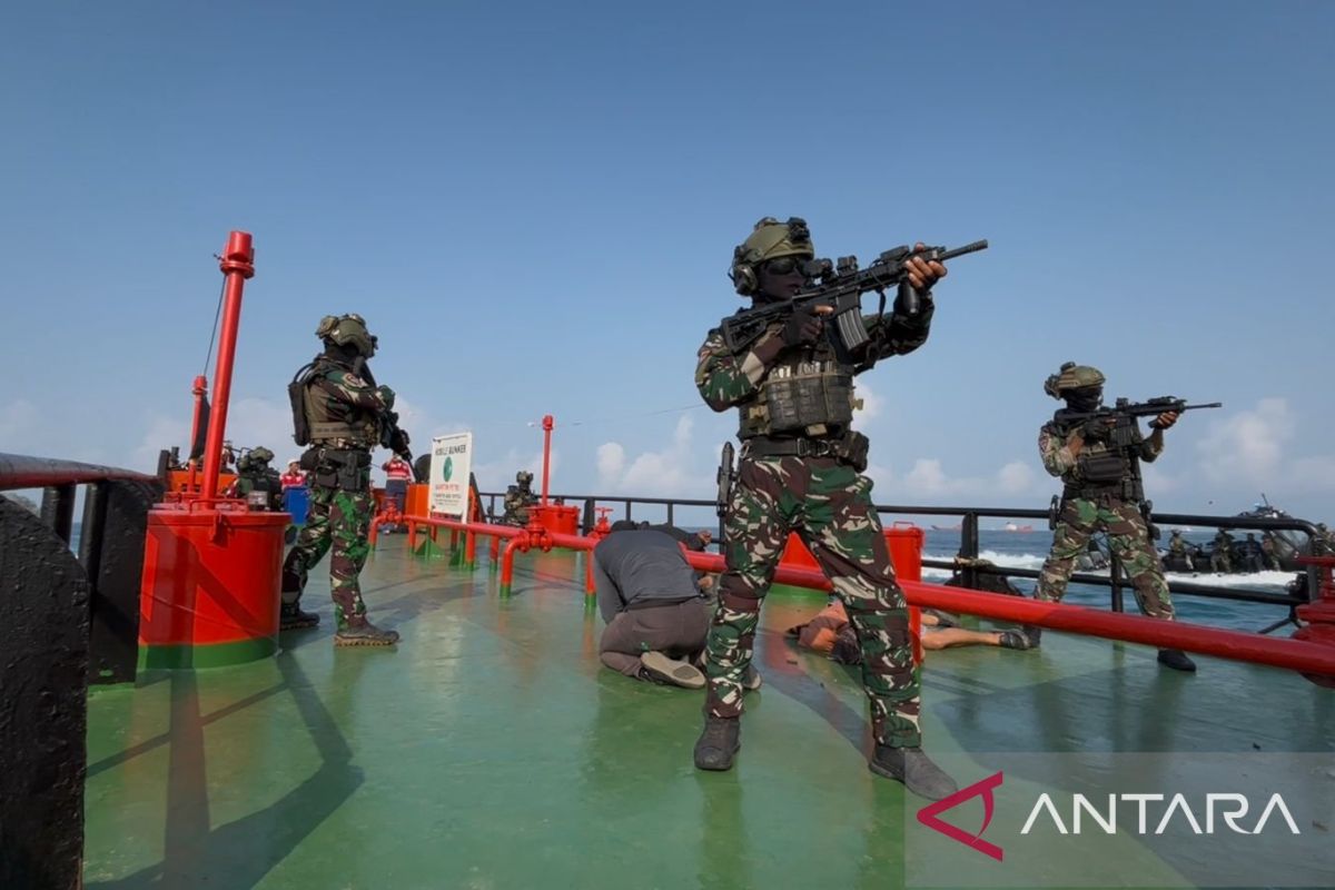 Koarmada III holds exercise to face armed separatist movement