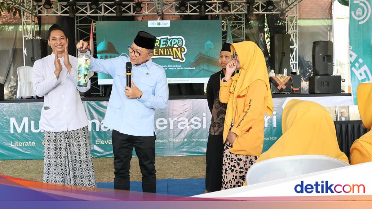 Jombang Santri Praised by Zulkifli Hasan for Zero Waste Processing