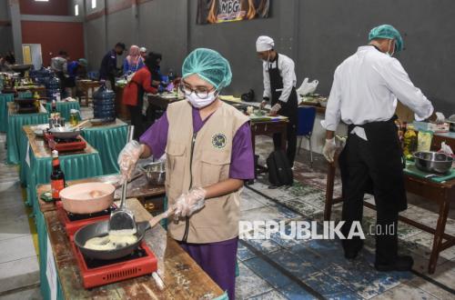SPPG Kitchen Cooks Compete in Creativity to Serve Free Nutritious Meal Menu