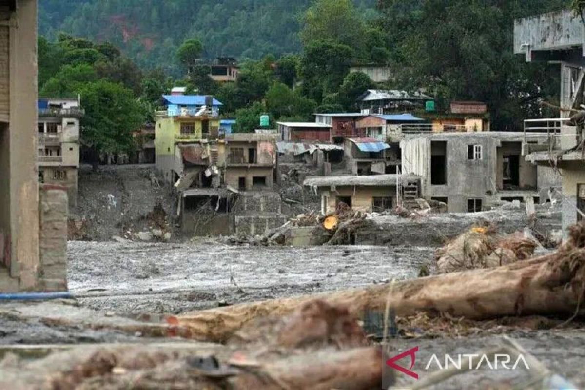 Nepal government evacuates 184 foreign tourists after flash floods
