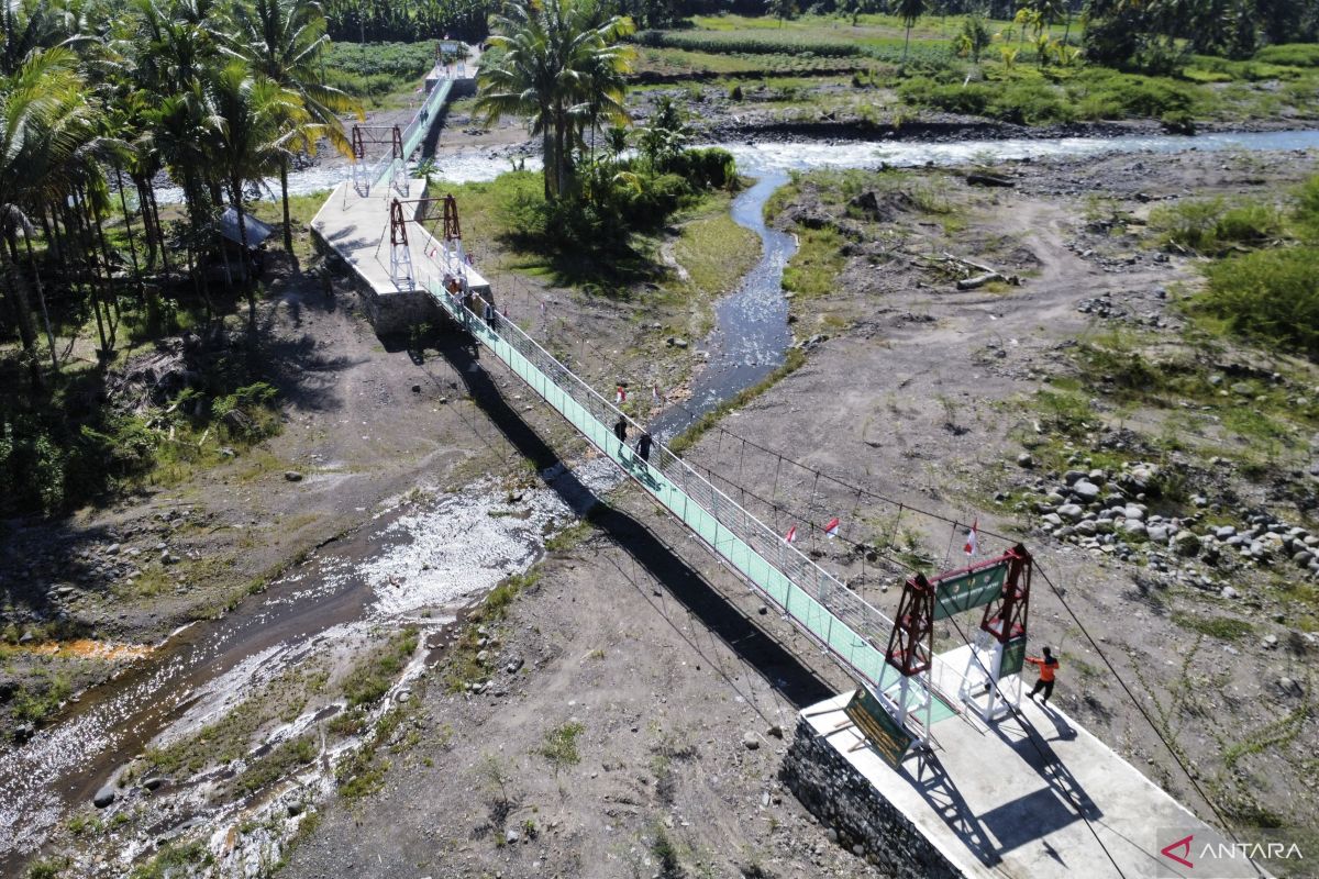 127 Garuda bridges boost connectivity for West Sumatra residents after disaster
