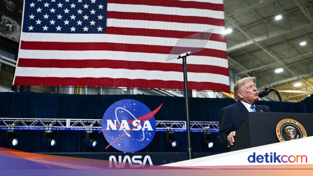 Trump Announces Formation of US Space Academy, What For?