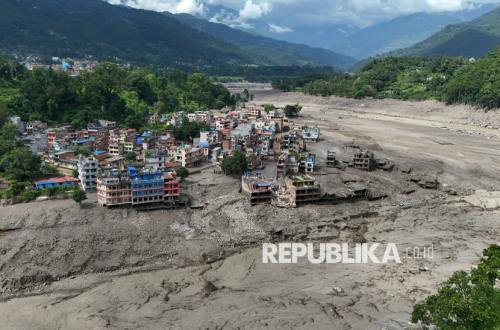 Nepal Reverses Decision to Reject Foreign Aid