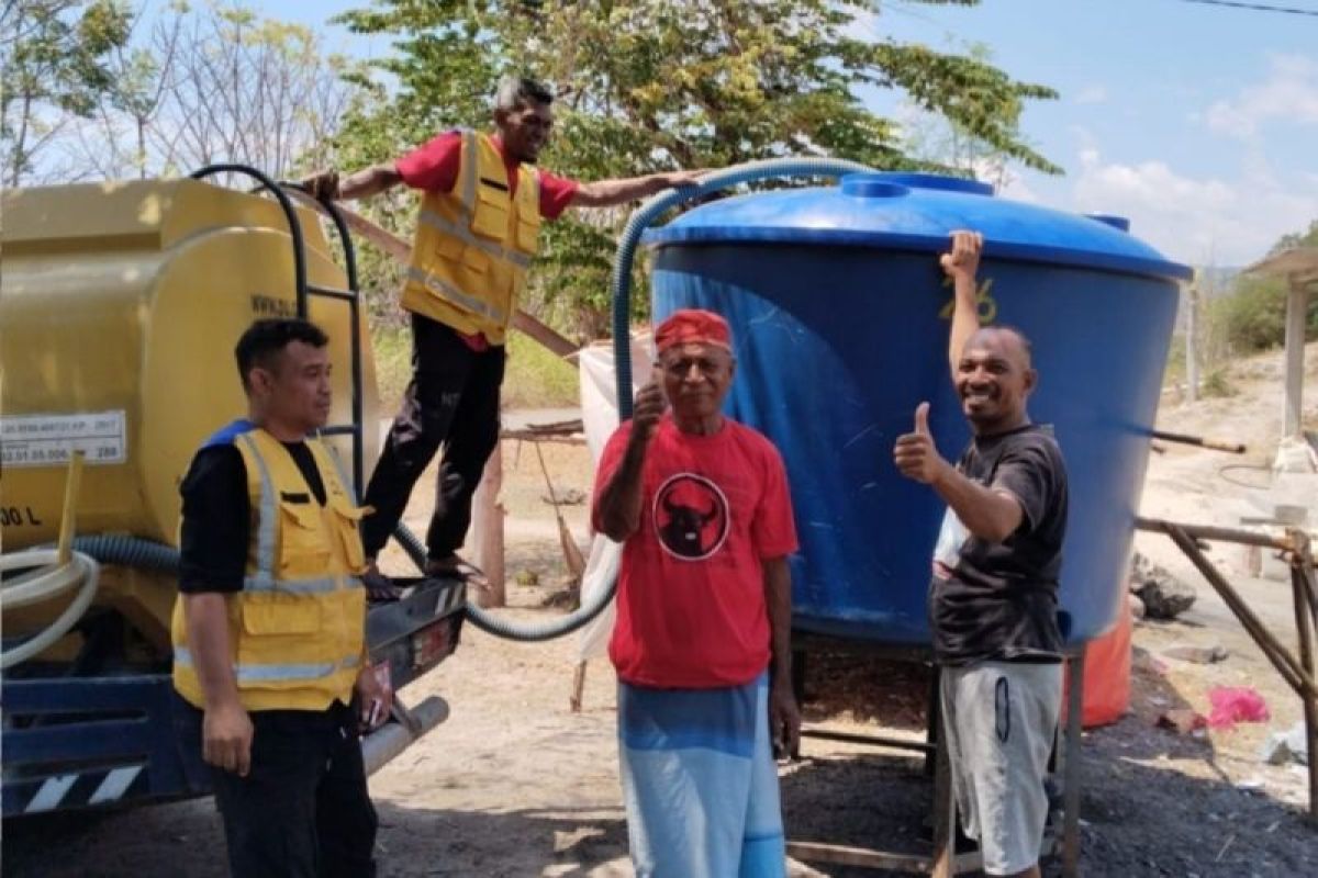 Public Works Ministry strengthens clean water services for Flores Island evacuees