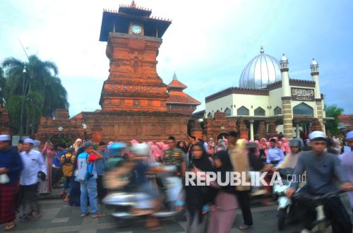 Kudus Regional Levies Reach Rp215.34 Billion, 2026 Target Believed Achievable