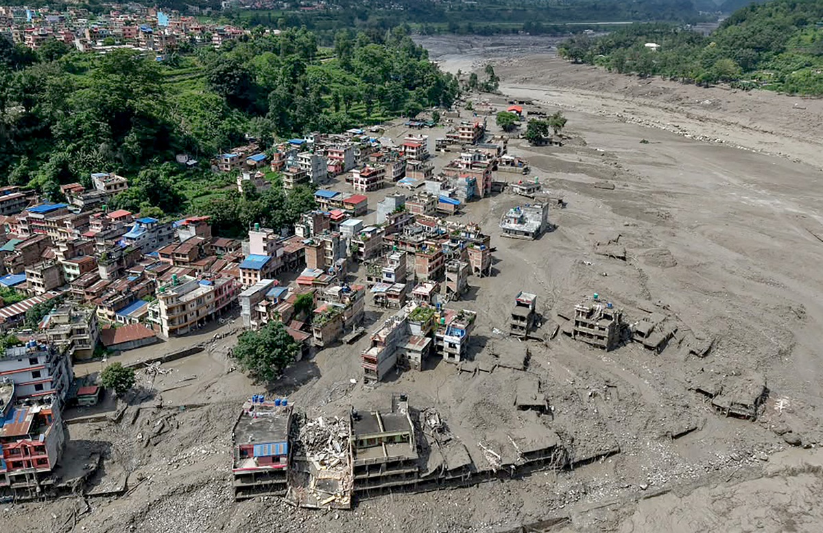 US Pledges Rp56 Billion in Aid for Nepal Disaster, American Citizen Reported Missing