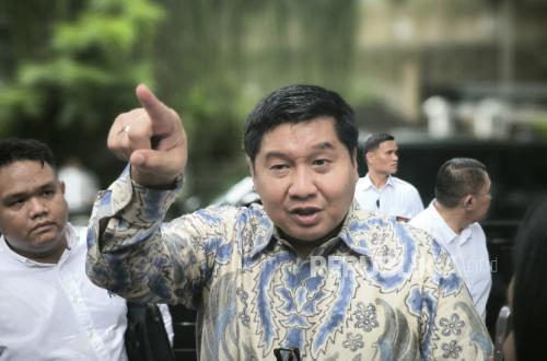 As Land Prices Rise, Housing Minister Proposes Building Homes Over Rivers