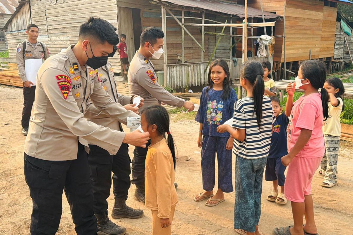 Indonesian National Police Deploy 198 Trainees to Prevent Forest and Land Fires from the Source