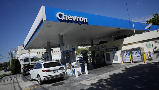 US Petrol Prices Surge, Spiking in Trump-Supporting Regions