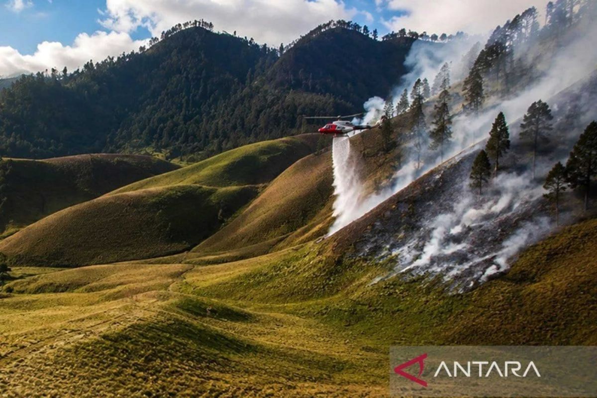 BB TNBTS: 162 Climbing Groups Affected by Mount Semeru Closure