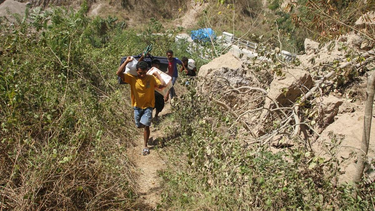 BNPB: Over 188,000 People Still Displaced Following NTT Earthquake