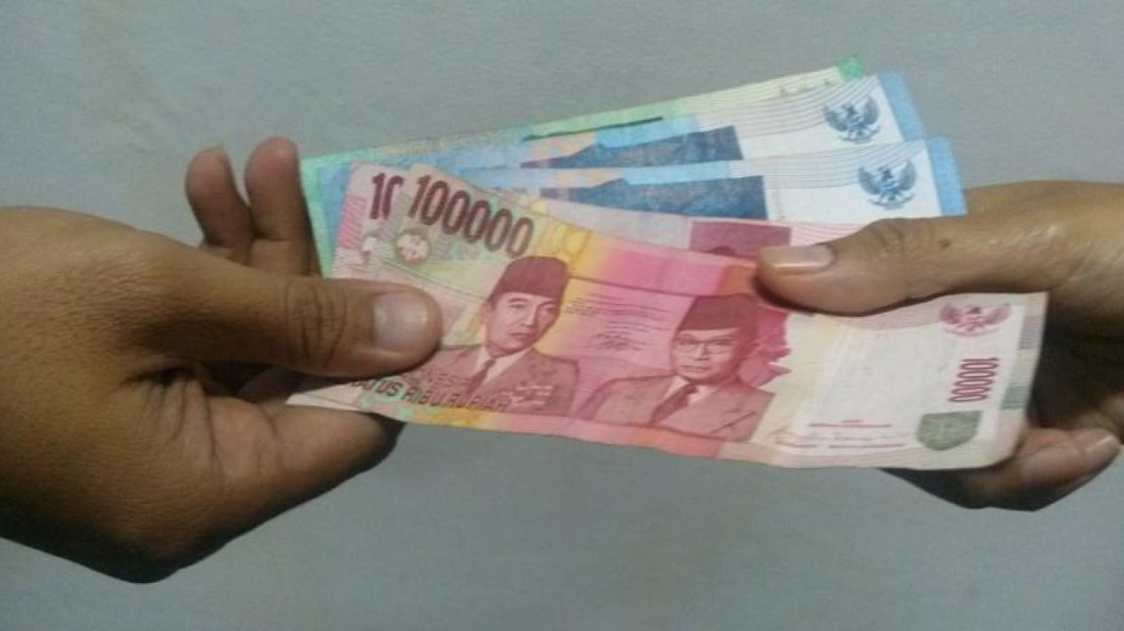 Extortion Victim Rejects 10-Fold Compensation Offer from Surabaya Police Chief