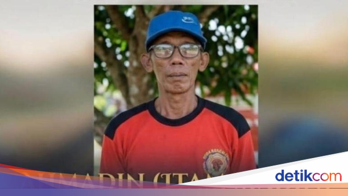 Forest Fire Volunteer in Central Kalimantan Passes Away After Struggling with Shortness of Breath