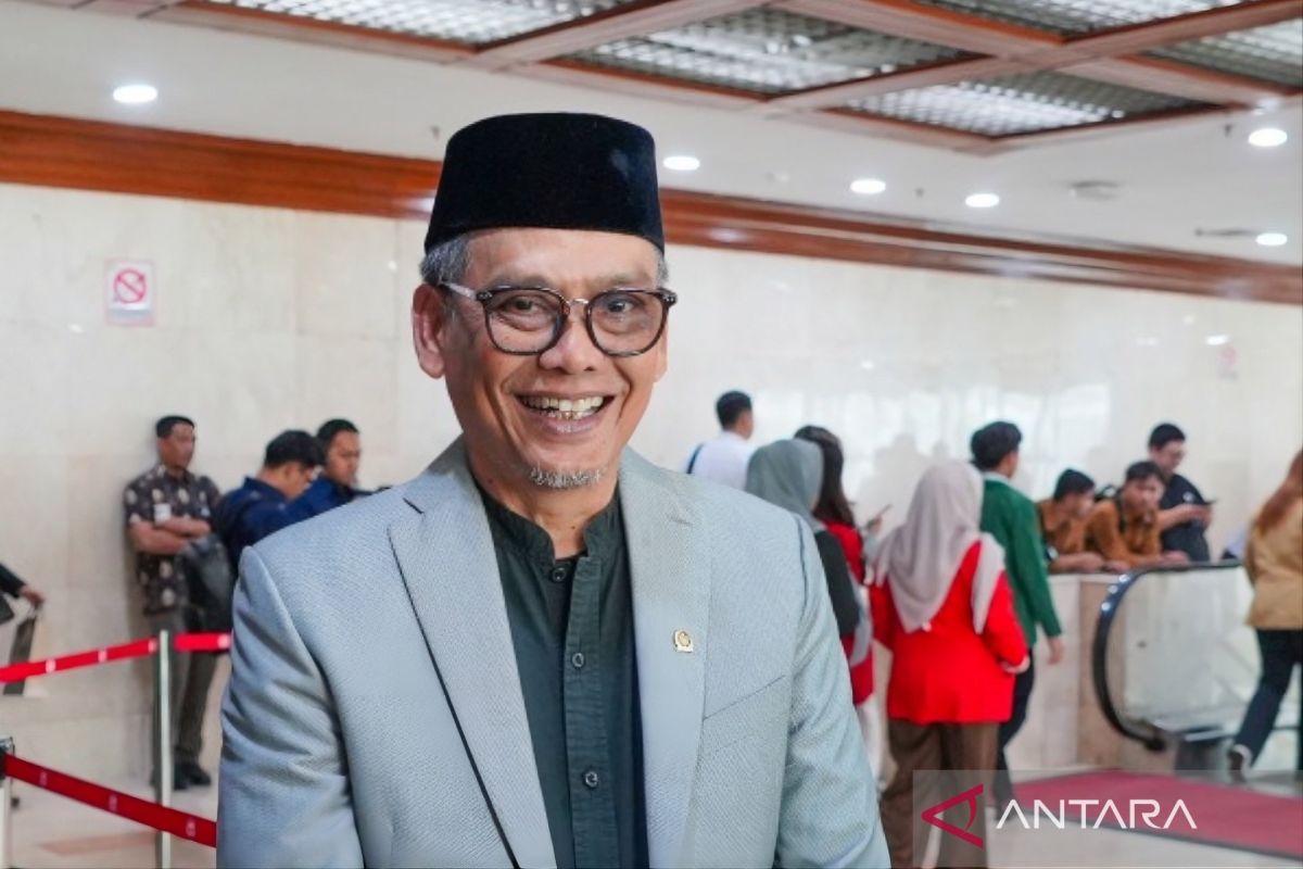 DPR Member Requests CPNS Recruitment to Prioritise Education Personnel