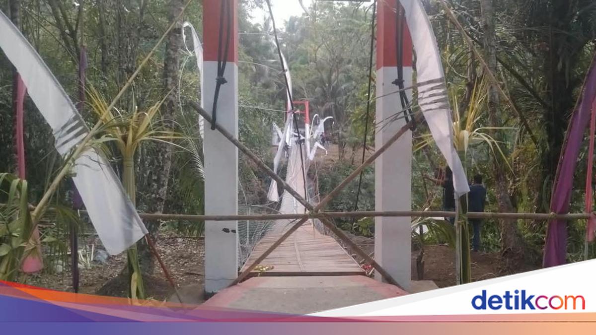 Indonesian Army Reveals Cause of Pangandaran Bridge Collapse Following Regent's Inauguration