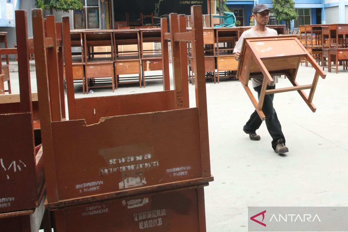 Education Ministry urges schools to implement post-disaster regulations