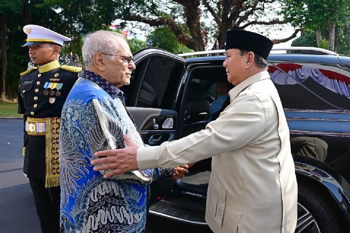 Prabowo Compares Indonesia With Timor-Leste to Defend 'Bloated' Cabinet