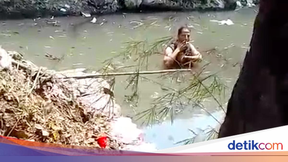 Algerian National Soaks in Lake Sunter Twice for 'Ritual' Before Being Evacuated