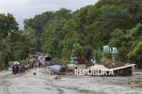 Death Toll from Nepal-China Flash Floods Reaches 919, with 4,800 Missing